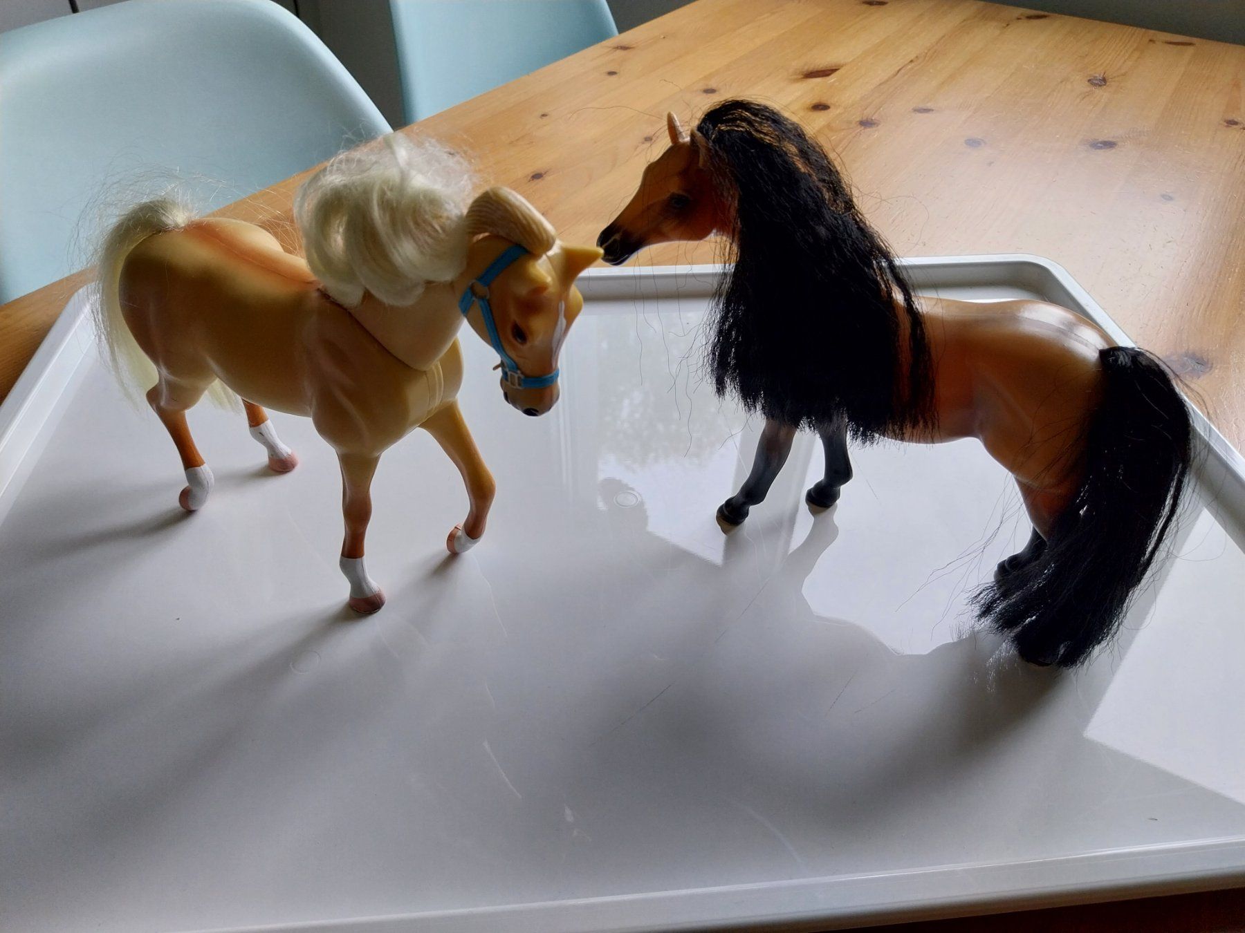 Jouets: 2x Rösser – D'occasion à Bern par Epaddelw