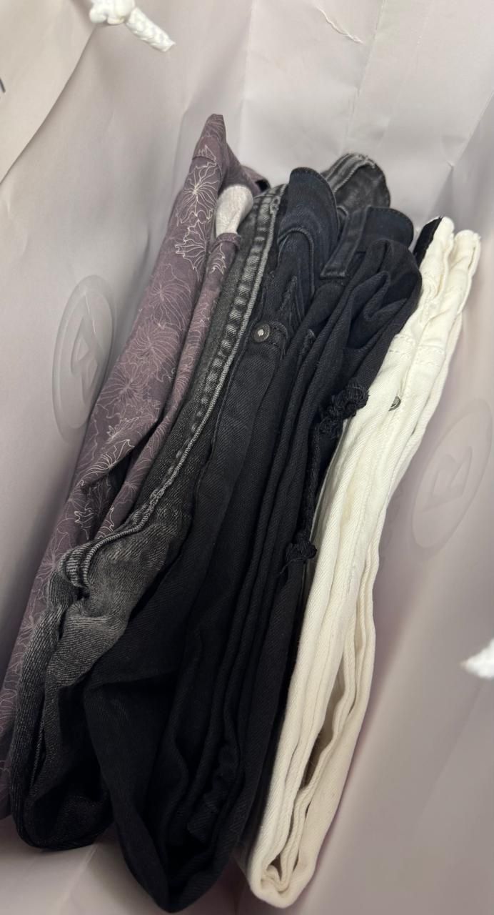 Lots de vêtements: Kleiderpaket Jeans & Hemd, 4-teilig – D'occasion à Triesen par mal_97wr 1