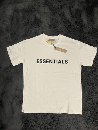 Essentials T-shirt
