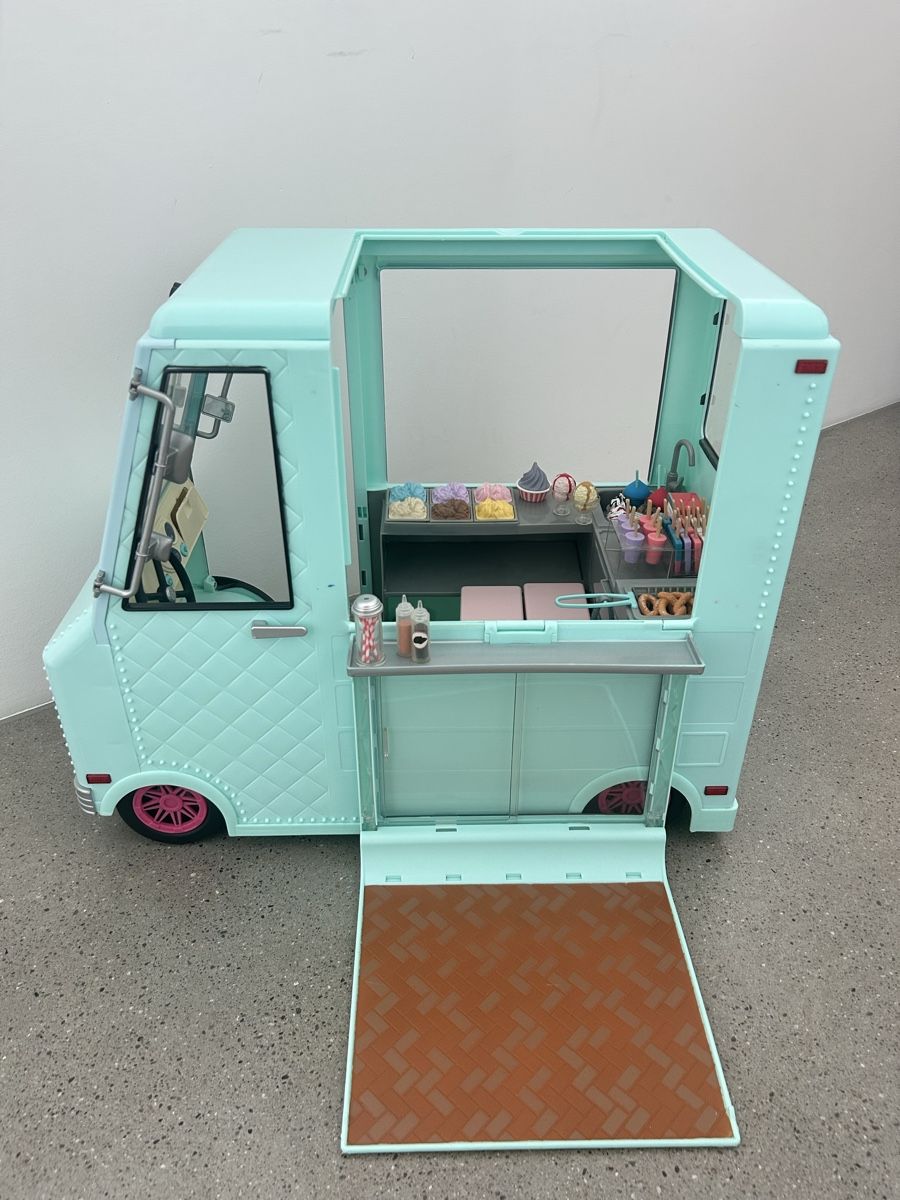 Our Generation Giocattoli: Our Generation Ice Cream Truck – Usato da Neuenkirch venduto da sil_zz8r 4