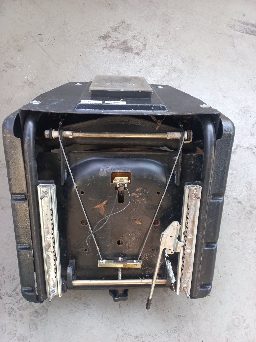Carrelli elevatori e a forche: Staplersitz Traktorensitz Transporter Stapler Traktor Sitz – Usato da Dulliken venduto da Classiclerch4657 7