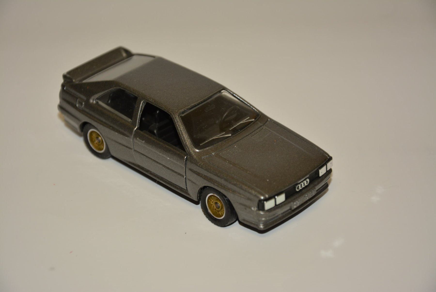 Audi Modellini d'auto: Audi Quattro , Solido 1328 , 1:43 – Nuovo e nell'imballaggio originale da Goldach venduto da Feivel9 4