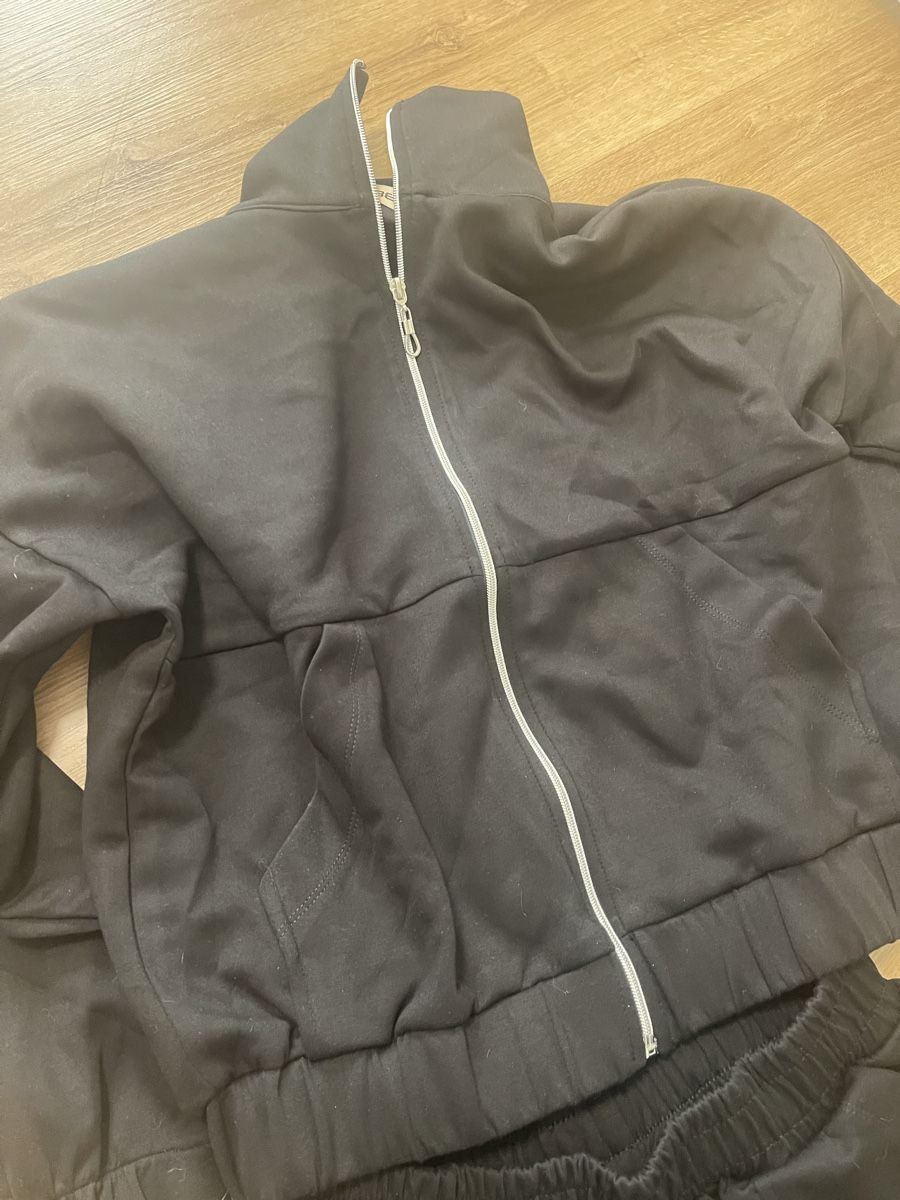 Completi & Tailleur: Schwarzer Trainingsanzug, Zweiteiler, Gr XL – Nuovo (secondo la descrizione) da Bassersdorf venduto da Sandy456 5