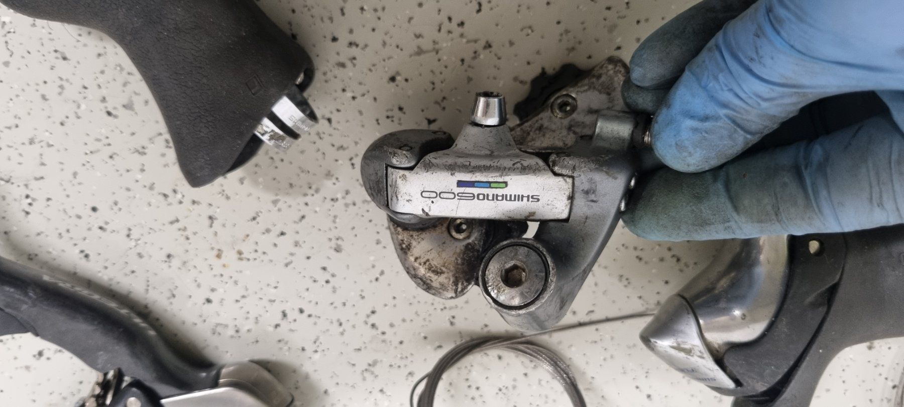 Shimano Pezzi di ricambio: Div.Velo Teilen.Bremshebel...Shimano 105,Ultegra – Usato da Zürich venduto da emi_rp8k 1