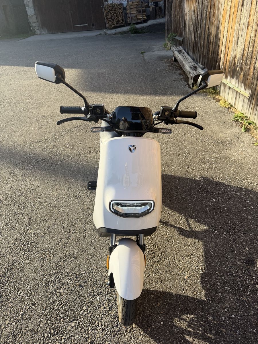 Yadea Scooter: Yadea DE38 E-roller – Usato da stallikon venduto da Guetze1990