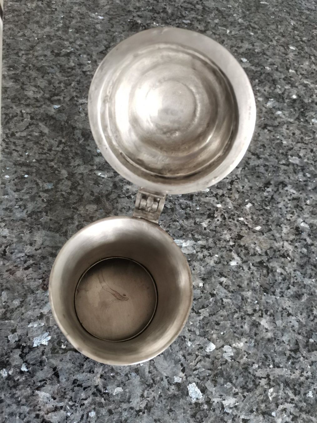 Caraffe: Zinn Kanne – Usato da Biel/Bienne venduto da No62 7