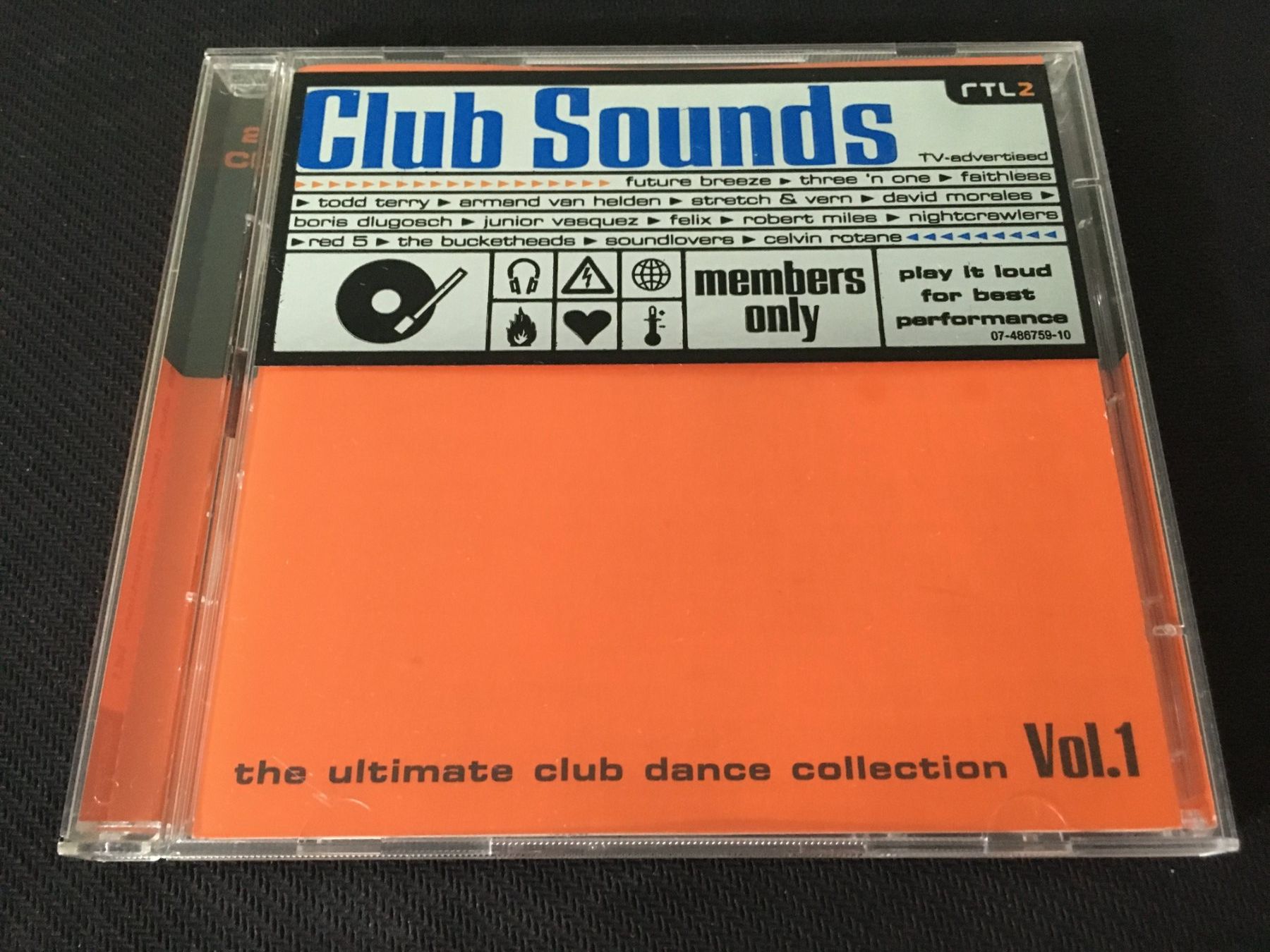 CD: Various - Club Sounds - Vol.1 -CD- 2cd – Usato da St.Gallen venduto da MedienJoe