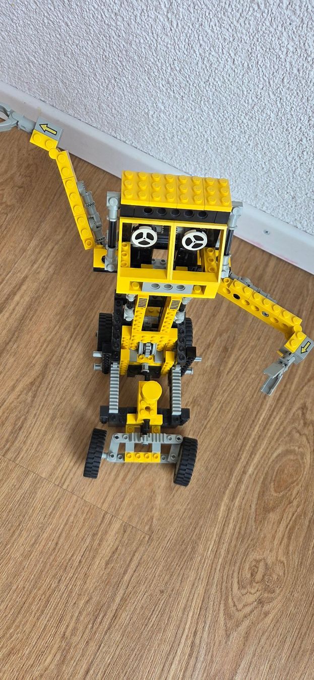 Lego Kit di costruzioni: Lego Technic 8852 Robot – Usato da Hägendorf venduto da Hedi3 2