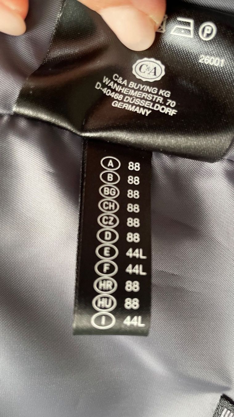 C&A Completi: Anzug 3-Teilig silber – Usato da Schaffhausen venduto da Bootes 2