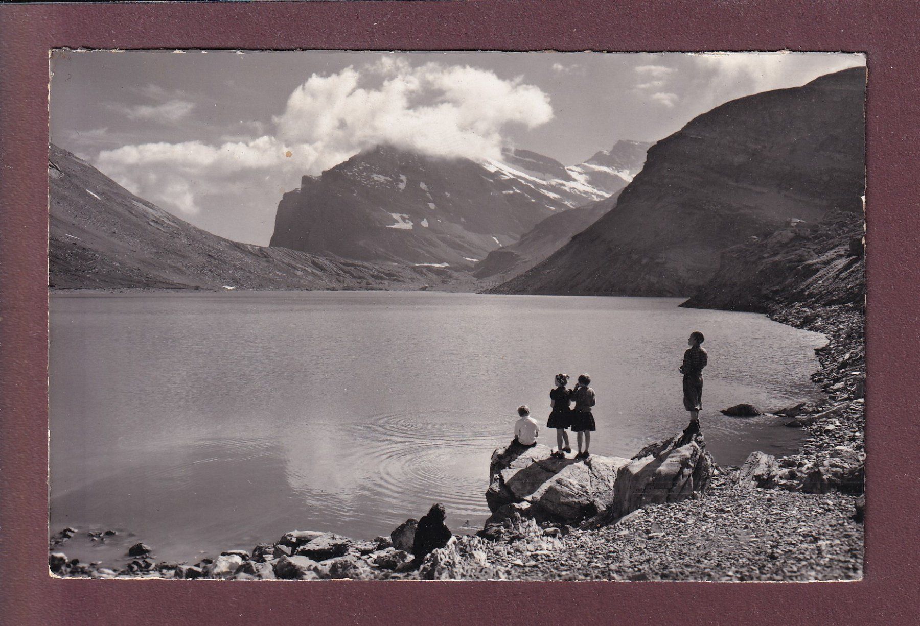 Ansichtskarten: DAUBENSEE am Gemmipass - Kinder - 1958 – Gebraucht aus Pully von nicecards
