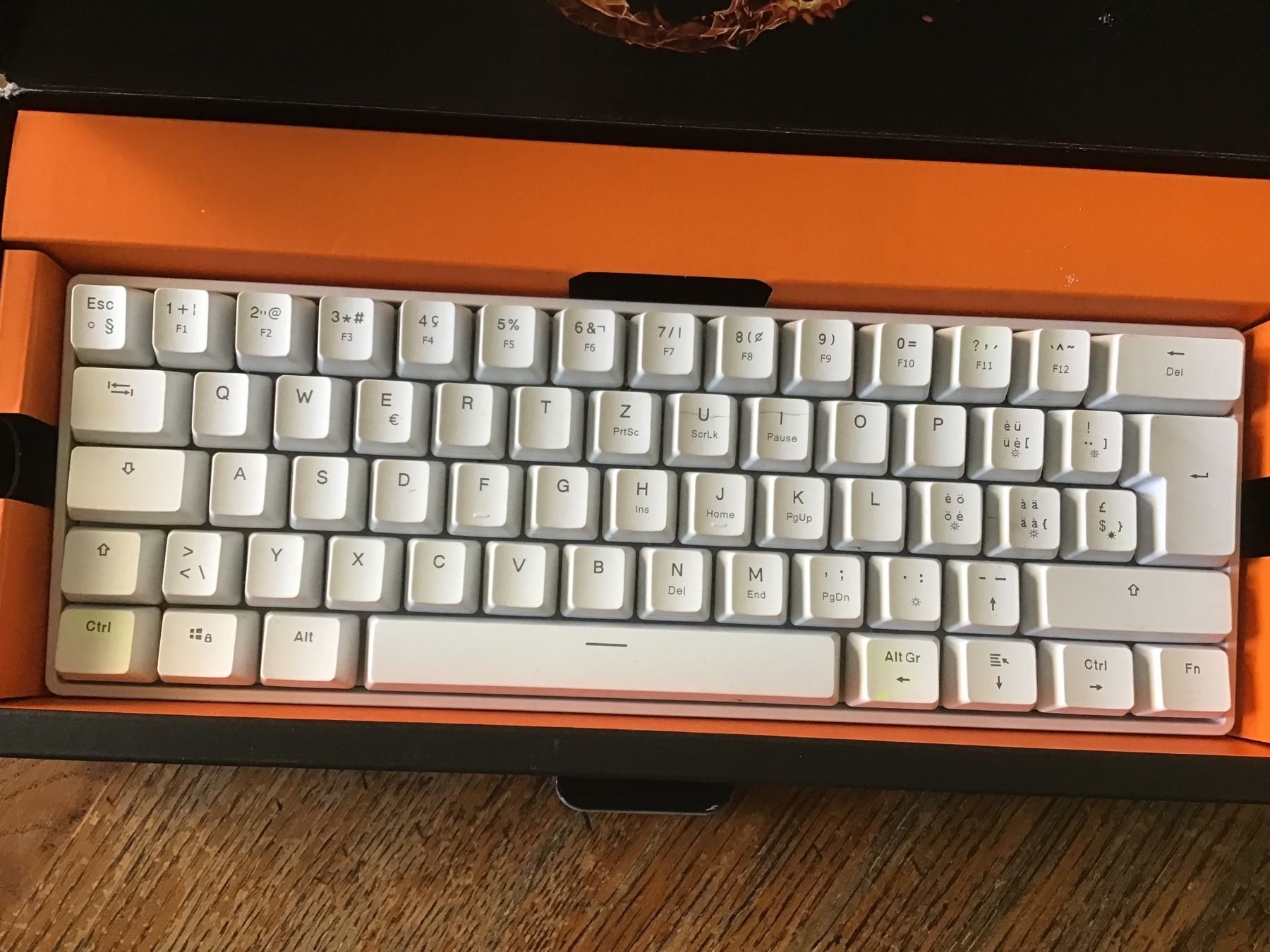 Claviers: Mechanical Gaming Keyboard DK470 – D'occasion à Fully par Ruby97 2