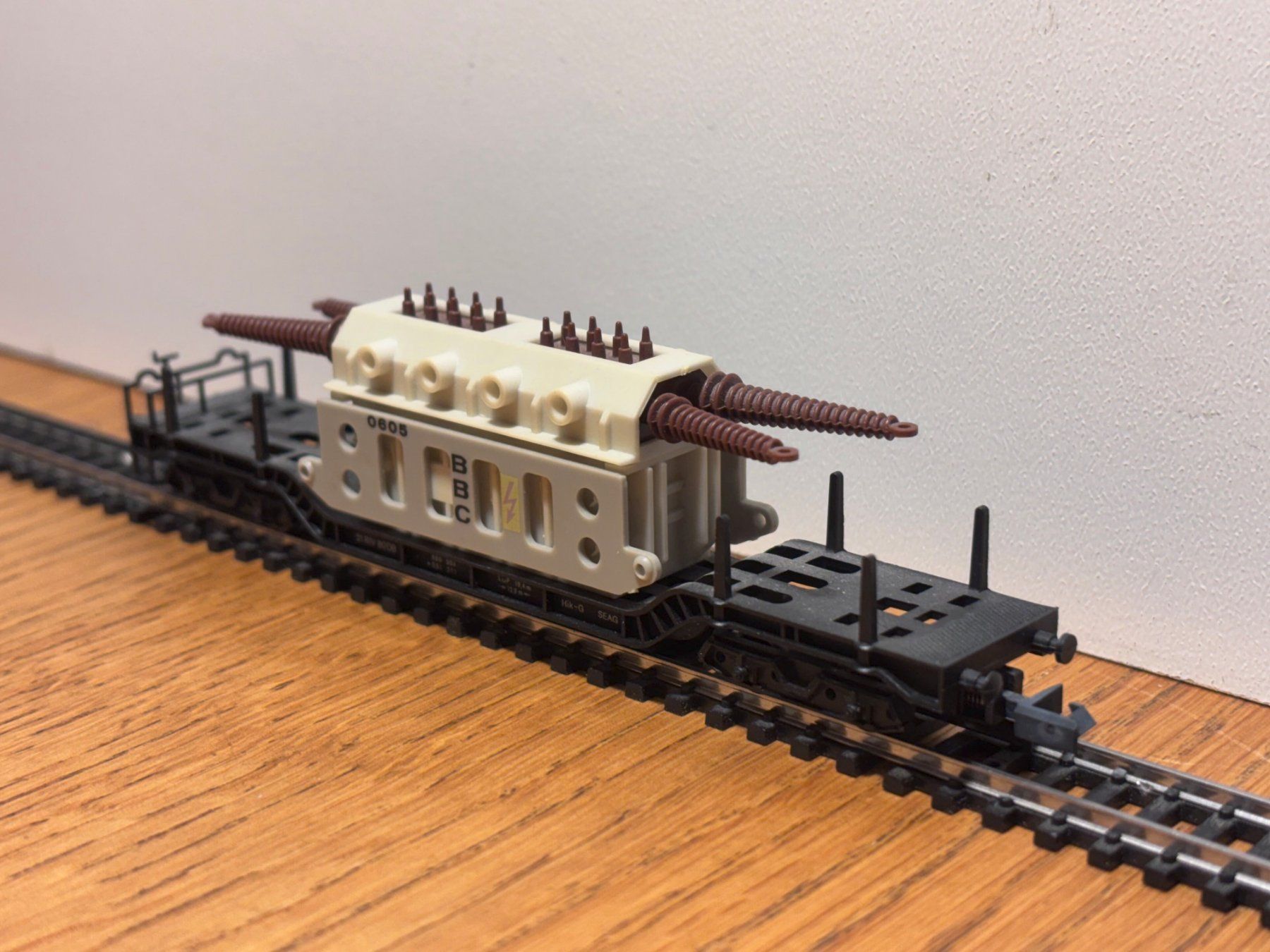 Modelleisenbahnen: e1936: Transformatorwagen (Spur N) – Gebraucht aus Birsfelden von Birs_25