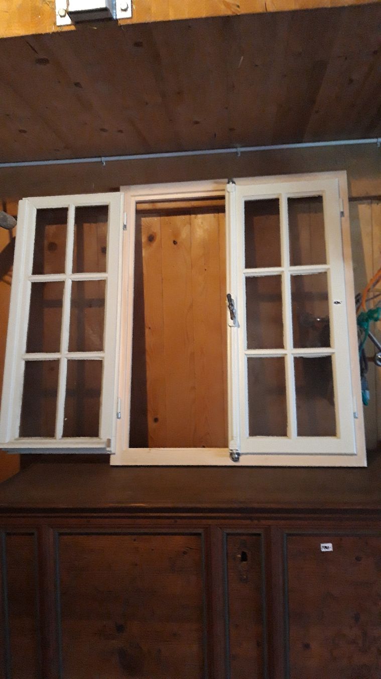 Fenster: Uraltes Kirchenfenster – Gebraucht aus Schangnau von Arnika56 2