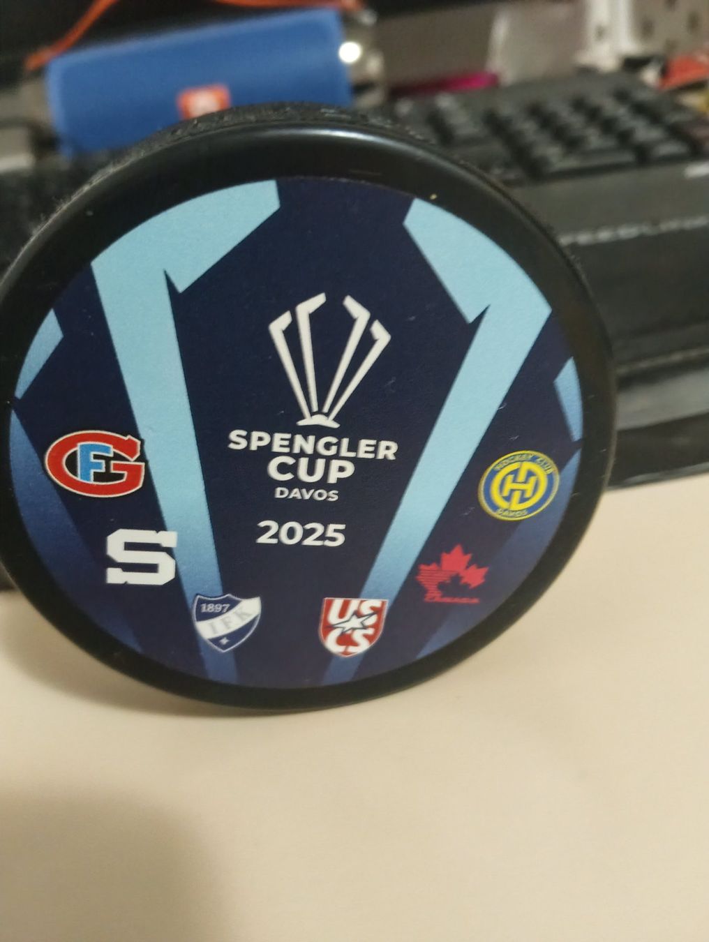 Bälle: puck spengler cup 2025 limited – Gebraucht aus Sigirino von acquila16 1