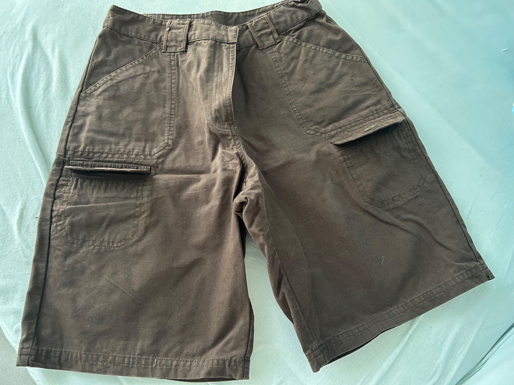 Jeans: Modische, braune Shorts, franz. Modell,Gr .40 – Nuovo (secondo la descrizione) da Eschenz venduto da glaro14 2