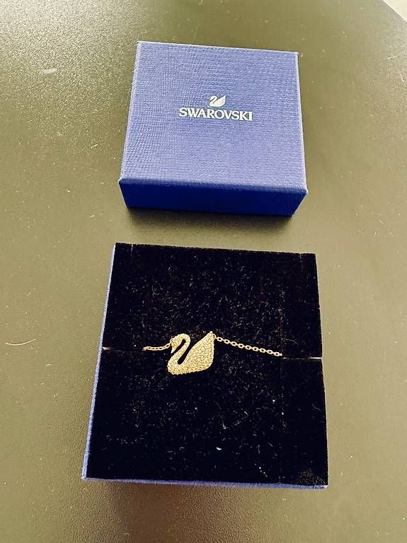 Catenine: Collana Swarovski originale – Usato da Massagno venduto da whi_d5bd