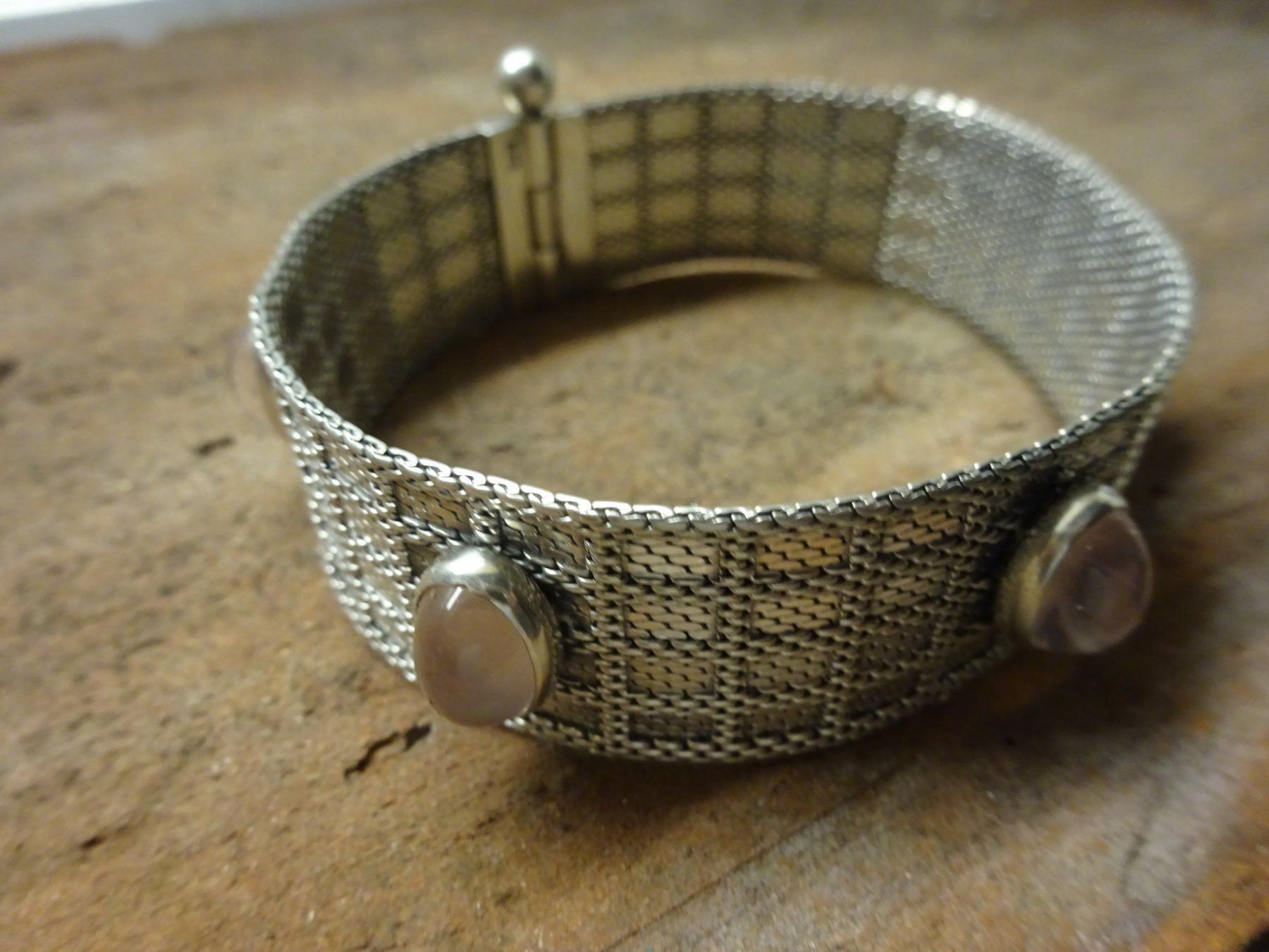 Bracciali & Braccialetti: Flachpanzer Armband Rosenquarz – Usato da Esslingen venduto da FetteSchnecke 4