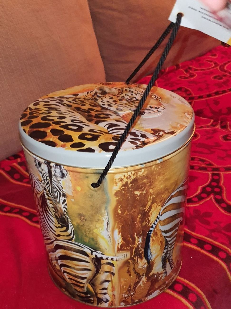 Alle Dekorationen: panettone dose, Zebra Serie 9, Rolf Knie edit., Leopard, box – Neu und originalverpackt aus Zollikerberg von Nice_Name 7