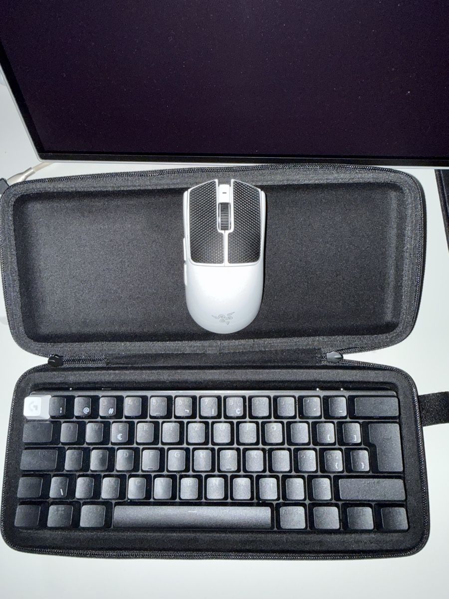 Logitech Tastaturen: Logitech x60 + Razer viper v3 pro – Neu (gemäss Beschreibung) aus Oftringen von Thishan.J