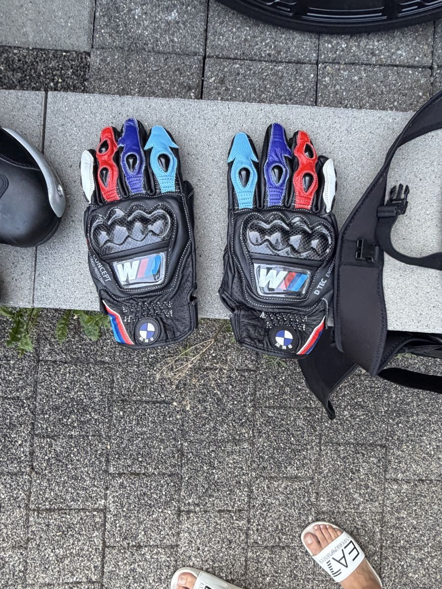 BMW Costumes: Lederkombi BMW – D'occasion à Wattwil par GentIeman 2