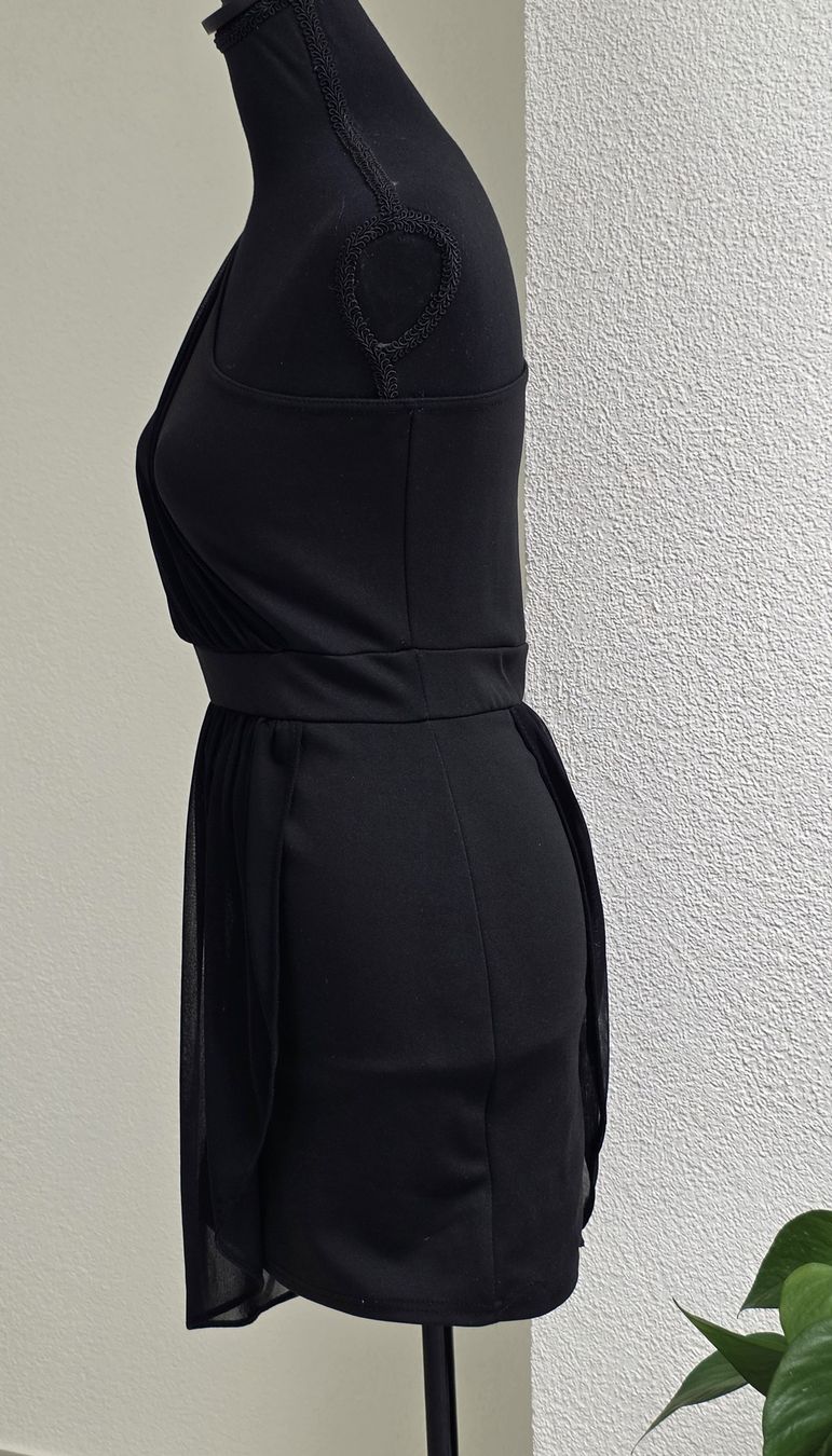 Kleider: Kleid Schwarz One-Shoulder Chiffon Grösse S – Gebraucht aus Rheinsulz von Gilea 2