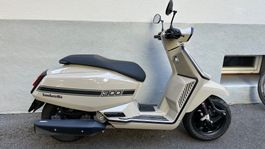 Lambretta X300 Roller