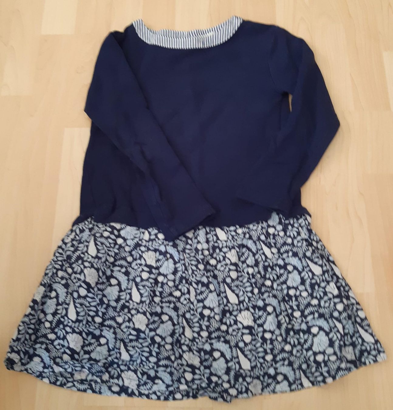 Kleider & Röcke: Mädchen Kleid, Gr. S 7-8-Jährige, Marke: VINEYARD VINES – Gebraucht aus sachseln von soficool 1