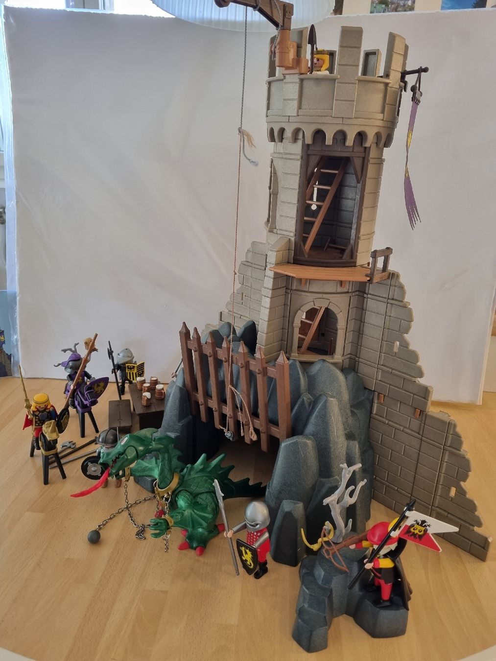 Playmobil Spielzeuge: Playmobil Drachen Turm Ritter – Gebraucht aus Bätterkinden von