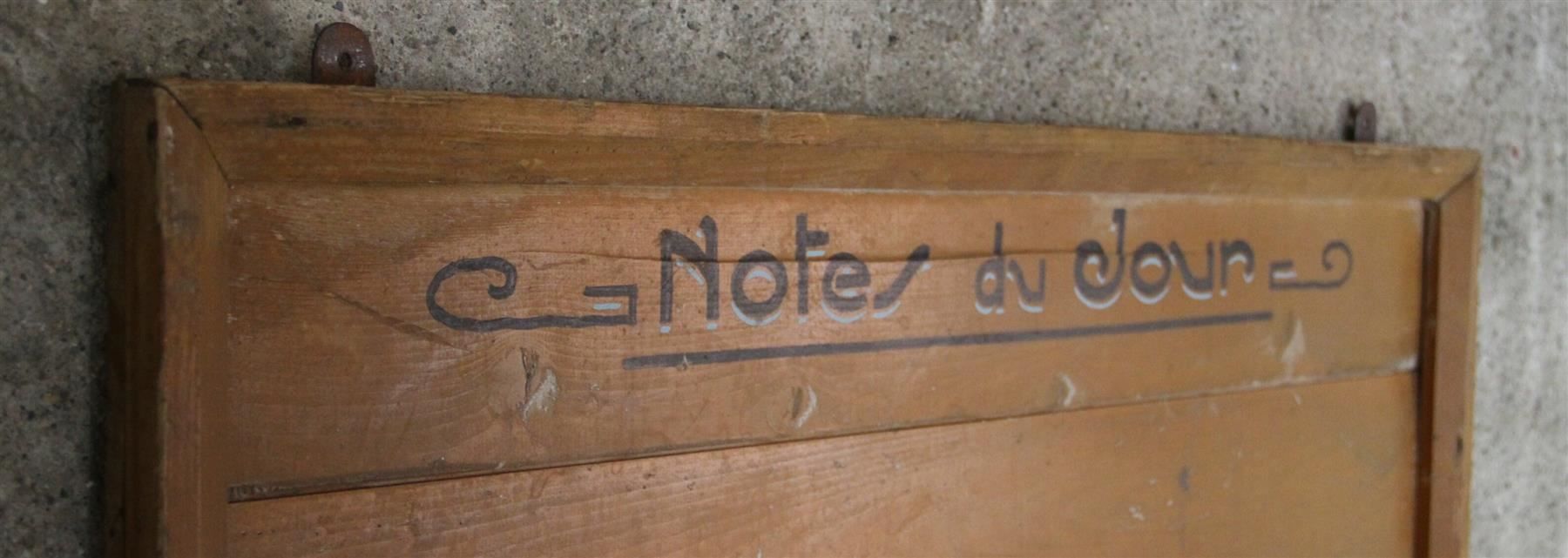 Insegne: Holzschild Hinweisschild "notes du jour" – Usato da Birrwil venduto da brandschatz_birrwil 2