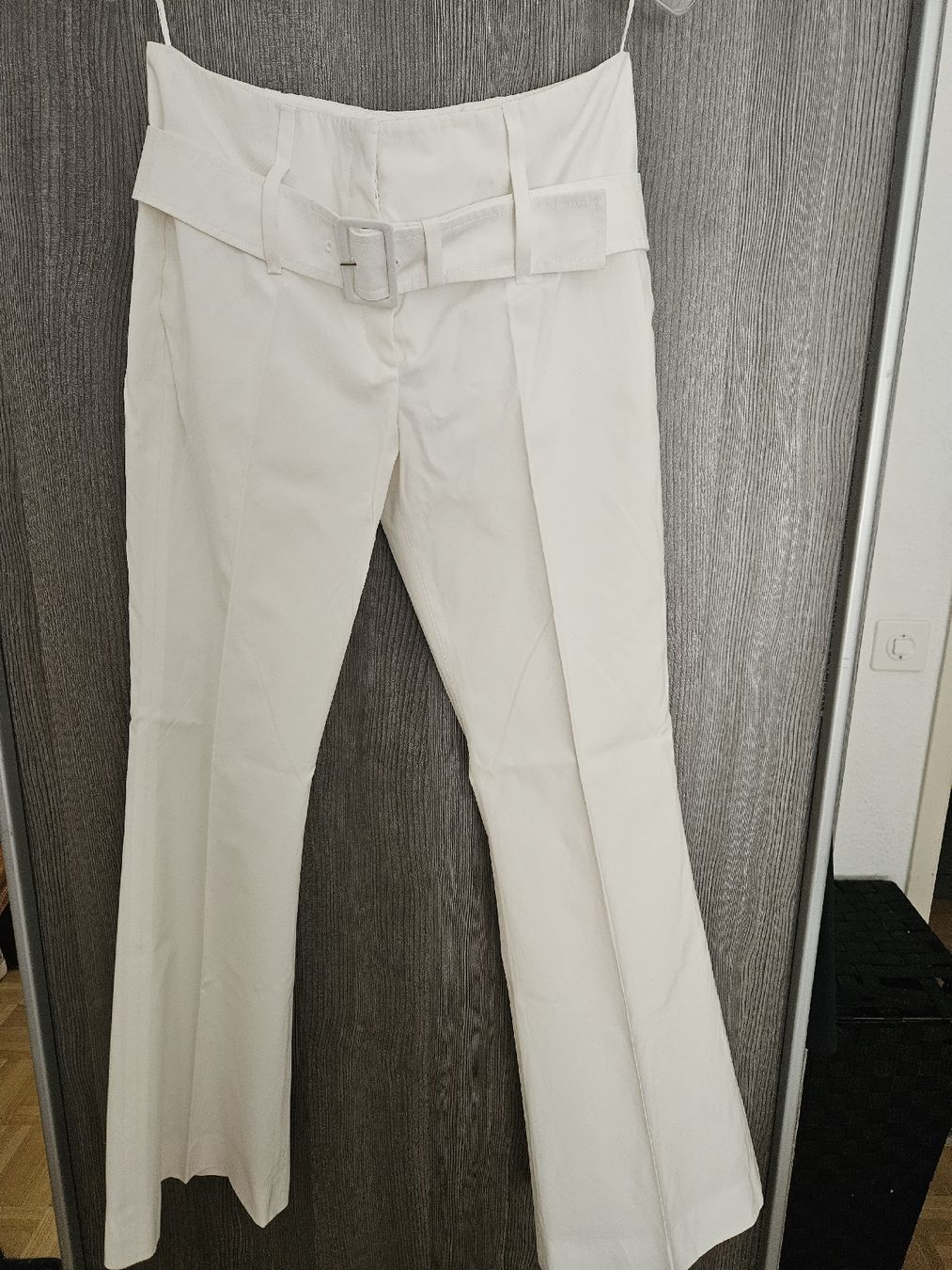 Prada Pantaloni: pantalon Prada – Nuovo (secondo la descrizione) da Chêne-Bourg venduto da gab_7cg8