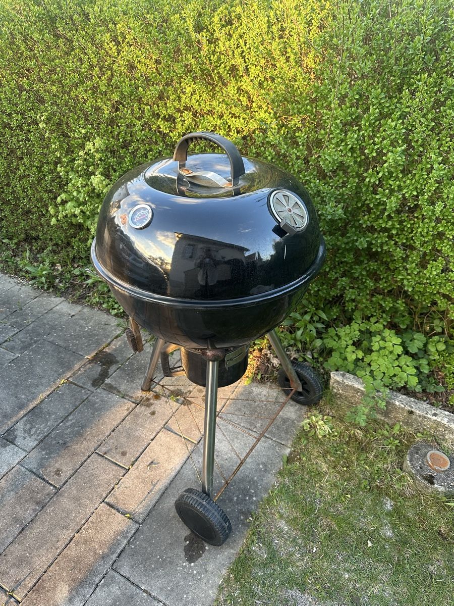 Grills: Kugelgrill Holzkohle – Defekt aus Elgg von KTeek