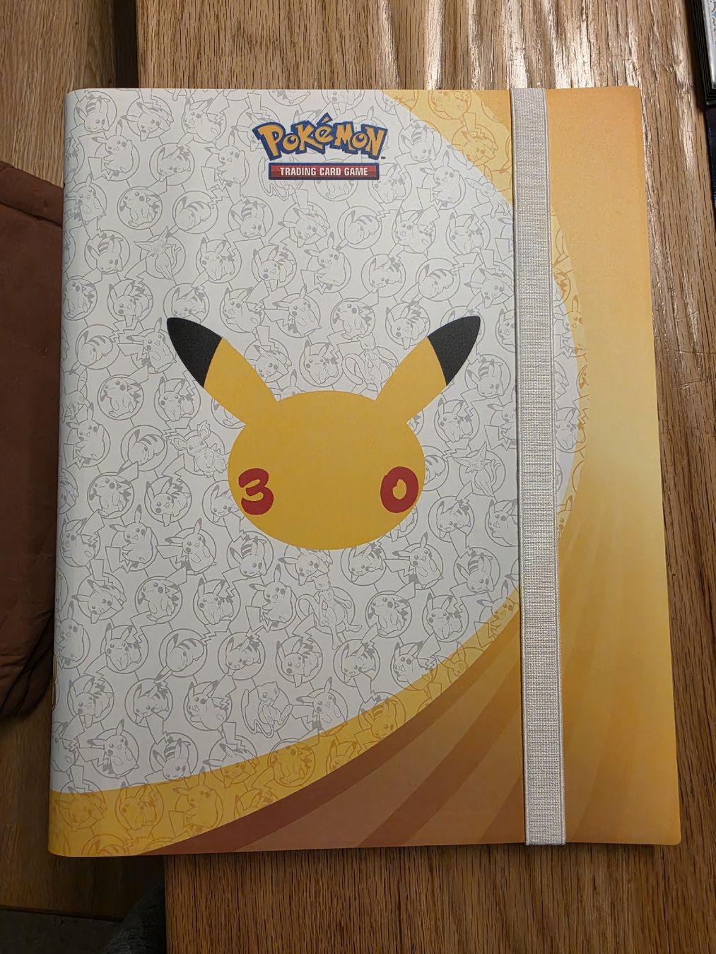 Pokémon Raccoglitori: Pokemon 30 Celebration Binder, neu – Nuovo (secondo la descrizione) da Stalden (Sarnen) venduto da Msw24