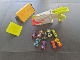 Nerf Nitro et 9 voitures en mousses
