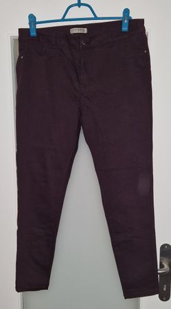 pantalon pour femme grandeur 44(petit) Neuf 