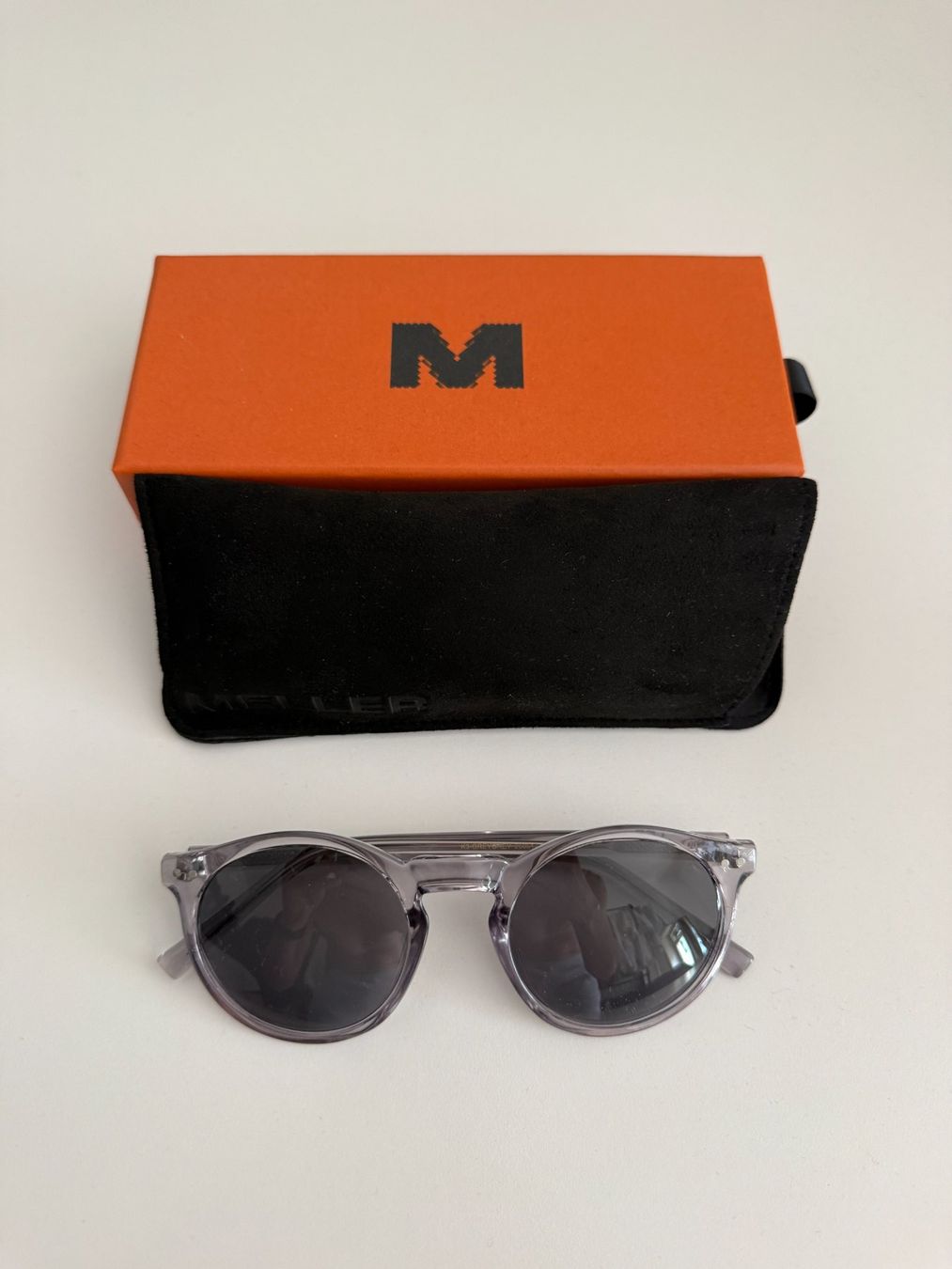 Occhiali & Lenti: MELLER - Sonnenbrille grau (NEU) – Nuovo e nell'imballaggio originale da Zürich venduto da Diazaio