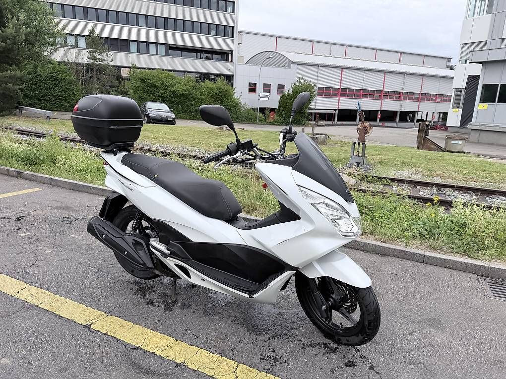 Strada: Honda pcx 125ccm – Usato da nürensdorf venduto da arsimh02 1