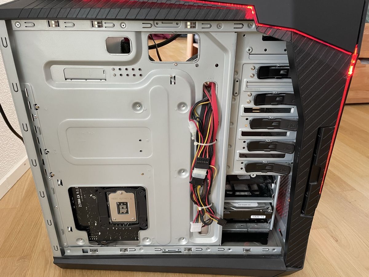 Medion PC: Medion Gaming PC mit Nvidia GeForce RTX 2070 SUPER – Usato da Lenzburg venduto da luk_5jtp 7