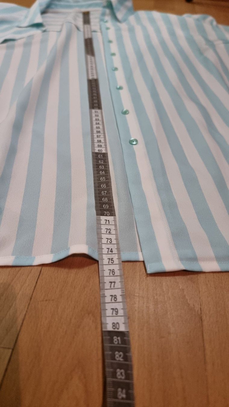 Camicette: Sommerliche Bluse gestreift Gr. 48 türkis/weiss – Usato da Wald ZH venduto da CapLux 5