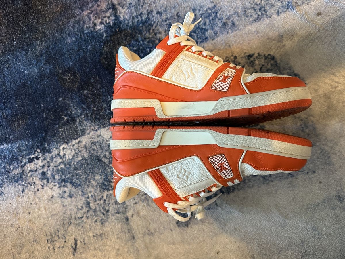 Louis Vuitton Scarpe da uomo: Louis Vuitton LV Trainer Sneaker Orange Gr. 43 – Usato da Neuenhof venduto da aleksa.goat 1