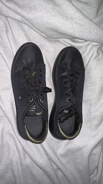 Scarpe da donna: Tommy Hilfiger Sneaker - 41 Grösse – Usato da Felben-Wellhausen venduto da ale_y7hx