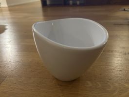 Weisse ovale Vase, 22x15x15 cm