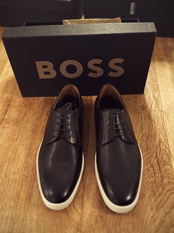 Herrenschuhe: Hugo Boss Schuhe NEU – Neu und originalverpackt aus Mettmenstetten von -Zindel-