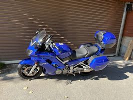 Moto Yamaha FJR 1300 bleue état impeccable