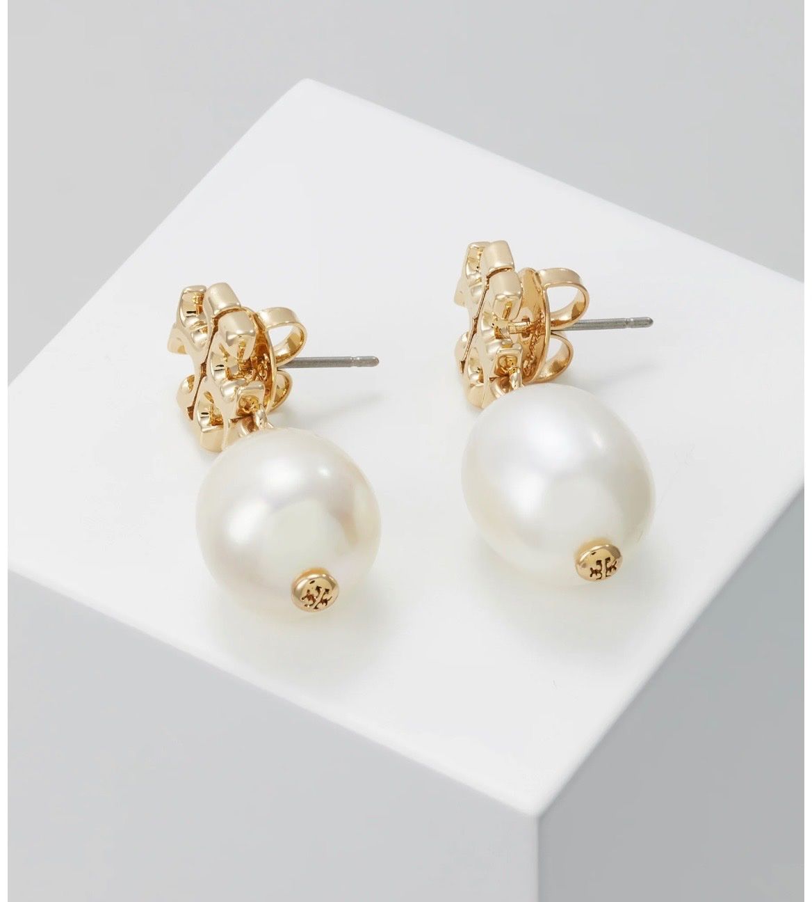 Tory Burch Ohrringe & -stecker: Tory Burch Perlenohrringe – Gebraucht aus Epsach von has_s27w 1