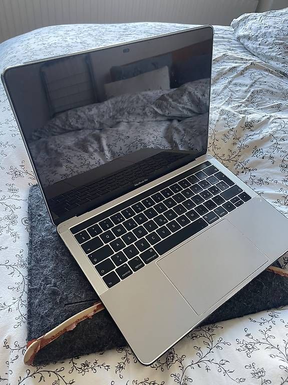 Notebook: MacBook Pro 13 Zoll 128GB – Usato da Ostermundigen venduto da eli_ndj2 3