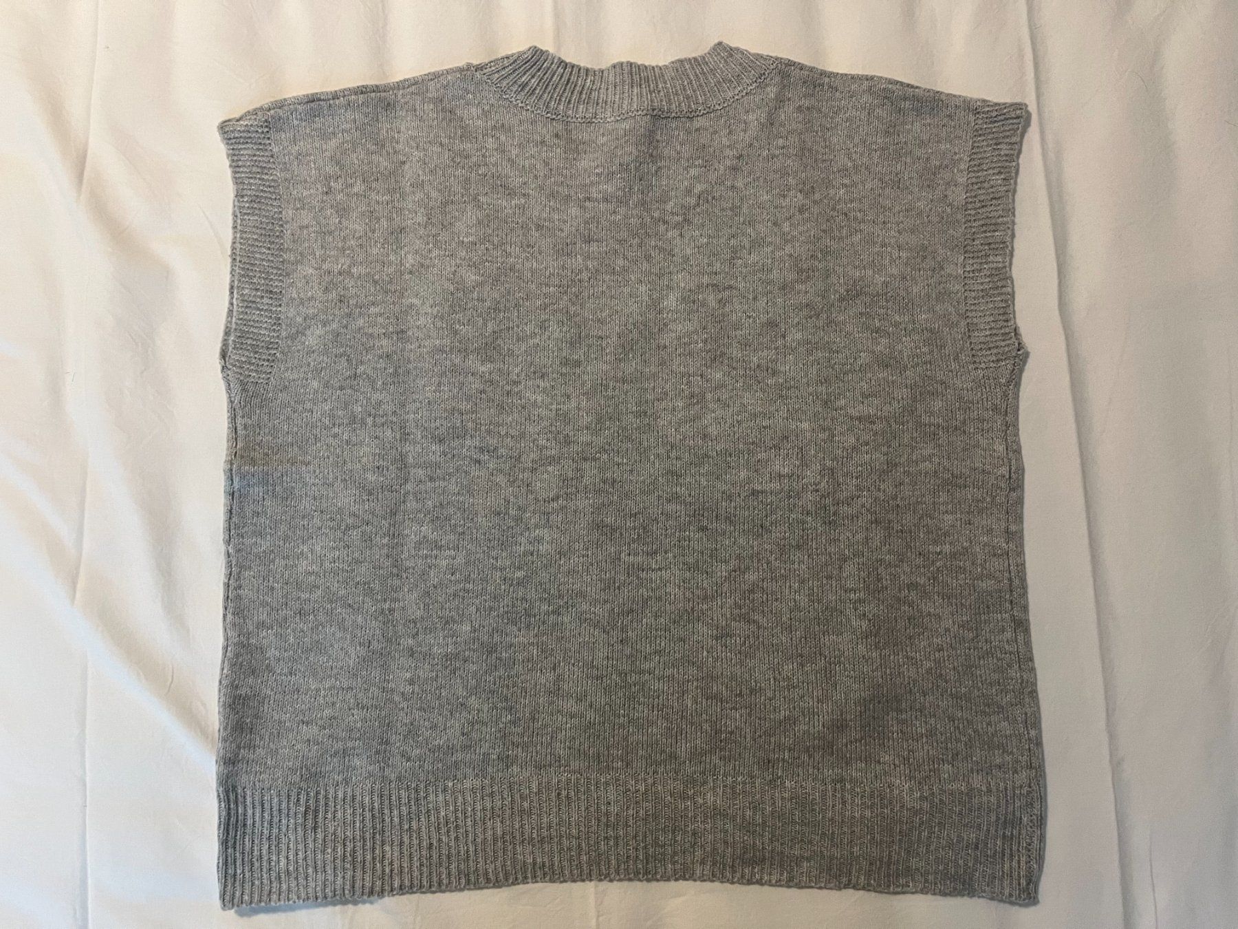 T-shirt: Damen T-Shirt Farbe grau Grösse S – Usato da Jona venduto da Flexer02 1