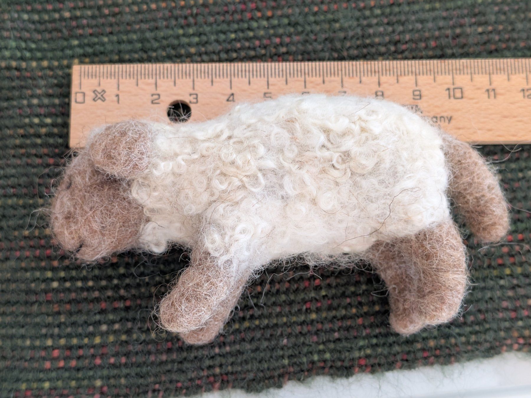 Statuette: Handgefilztes Schaf aus Schweizer Wolle – Nuovo (secondo la descrizione) da Gempen venduto da DennisKl 7