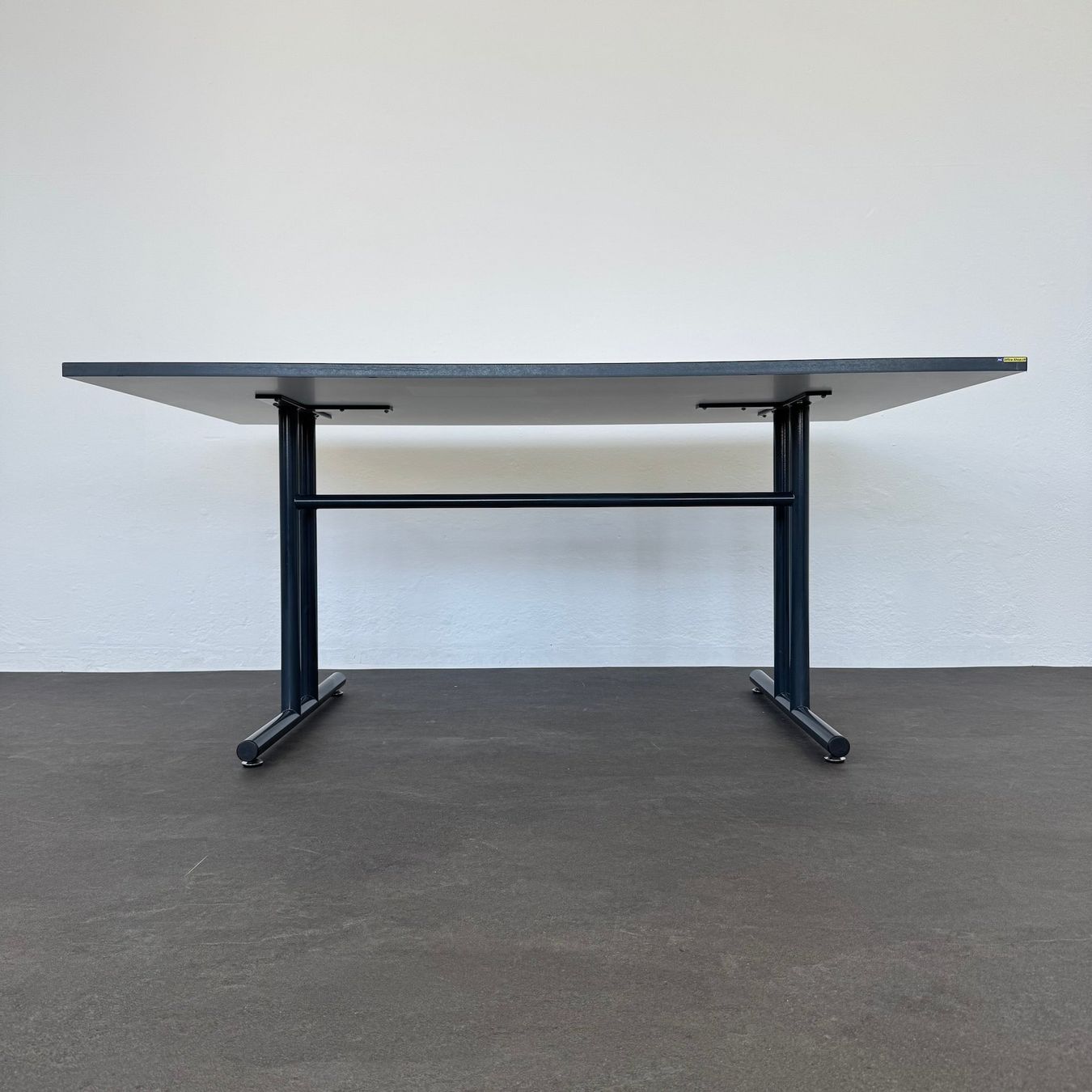 Tische: Top Design Classic Sitzungstisch – Gebraucht aus Schönenwerd von mcofficeshop 3