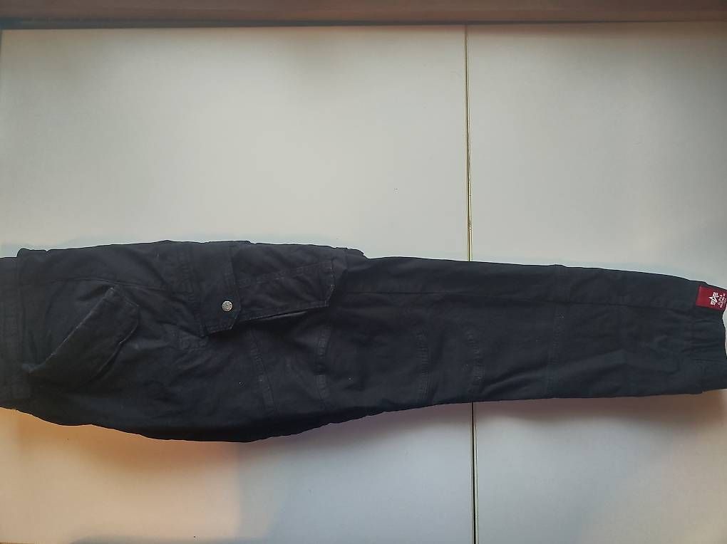 Pantaloni: ALPHA INDUSTRIES Cargohose ? Grösse 33 – Usato da Unterlangenegg venduto da m.i.c.h.i.m 2