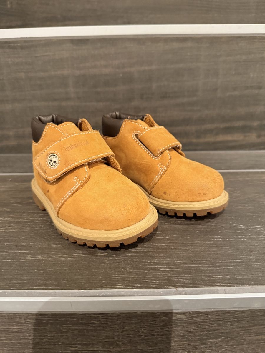 Timberland Scarpe per ragazzi: Scarponcino Timberland 22 – Usato da Sigirino venduto da RamonaLamboo 1